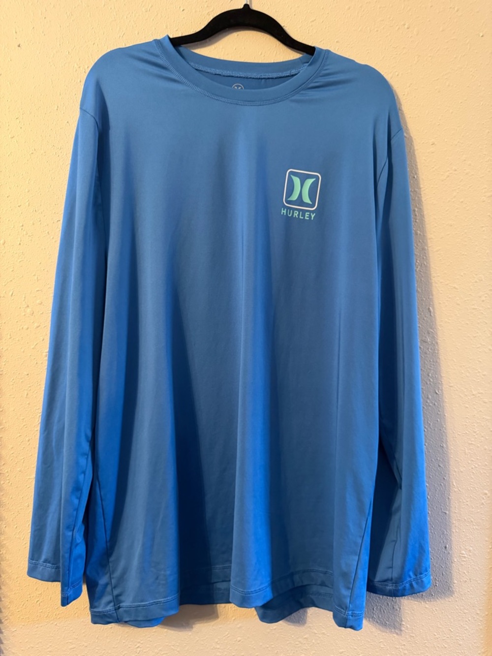 Hurley | Men's Sunny Side Hybrid Stretch Tagless UV T-Shirt - Blue | Size: XL